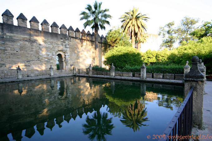 Paredes de espelho, Alcazar Cordoba - Espanha
