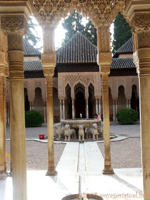 O corte dos leões, Fountain, Alhambra, Granada - Espanha