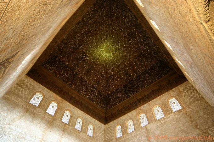 Voute Sala dos Embaixadores, Alhambra Nasrid Granada - Espanha