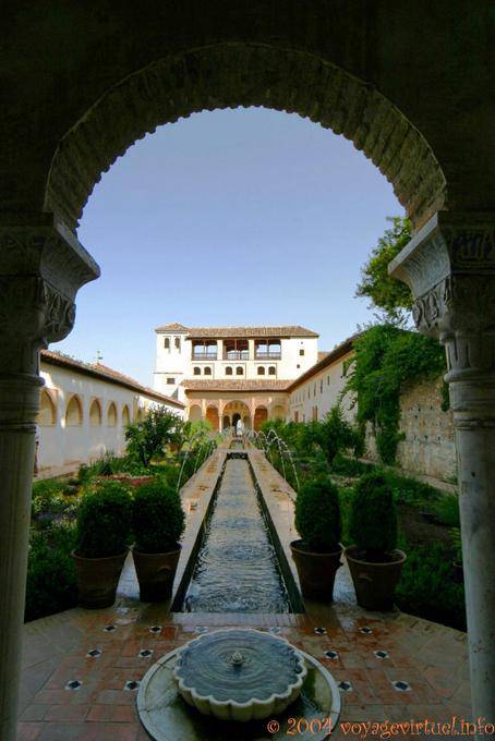 Palácio Generalife visto a partir do pátio Canal du, Alhambra Nasrid Granada - Espanha