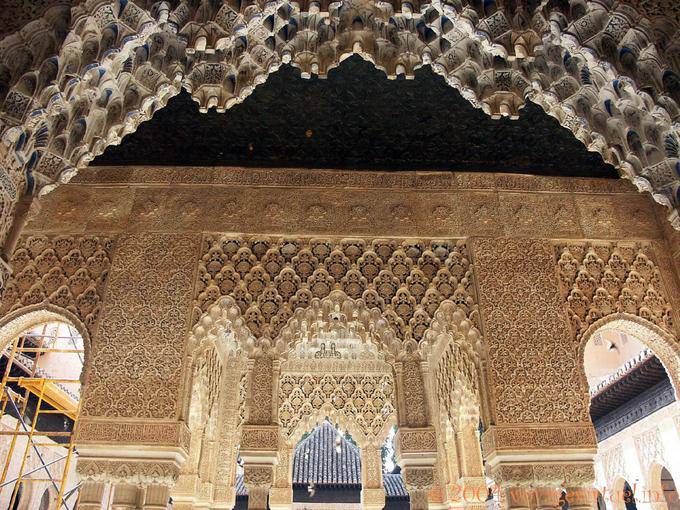 Tribunal dos Leões. Arco Estalactite, Alhambra Nasrid Granada - Espanha31