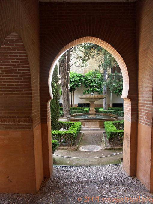 Para Lindaraja Pátio, Alhambra Nasrid Granada - Espanha
