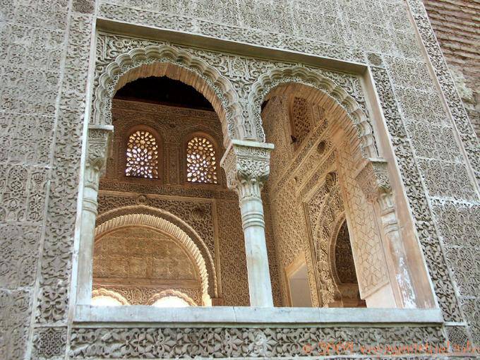 Emaranhado de arabescos arquitetônicas, Alhambra Nasrid Granada - Espanha