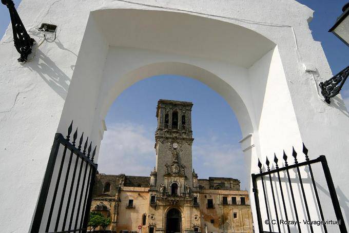 Abrindo a Arcos Basílica de la Frontera - Espanha