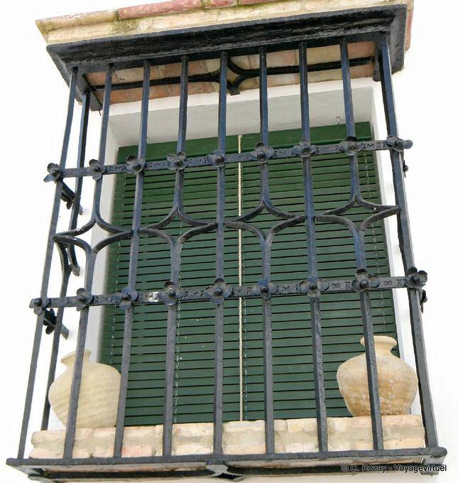Ferragens na janela Arquillo de San Felipe, Carmona - Espanha