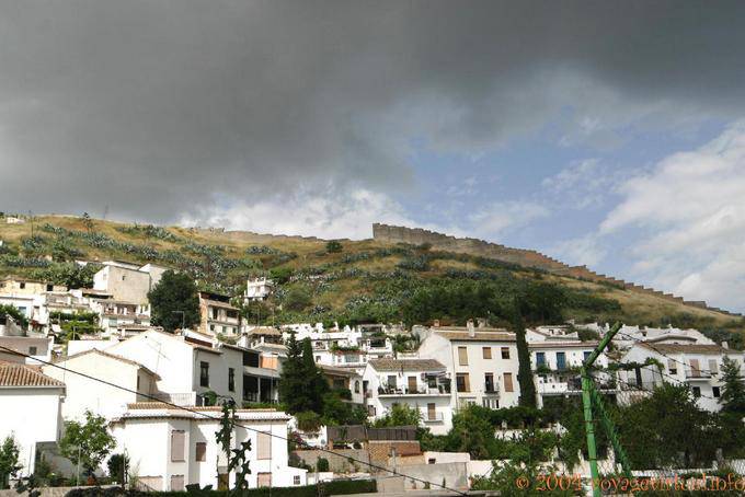 Paredes sob as nuvens, Granada - Espanha