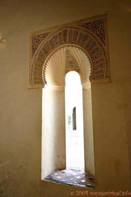 Beleza arquitectura militar do período Taifa, Alcazaba, Malaga - Espanha, Andaluzia