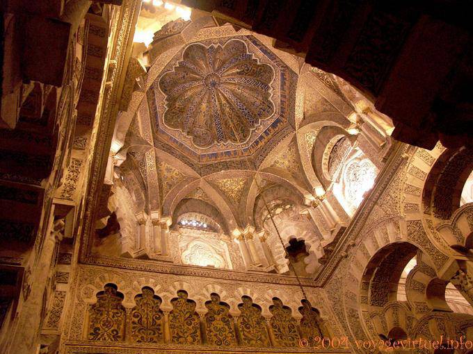 Grande Dome acima do mihrab, Grande Mesquita de Córdoba - Espanha