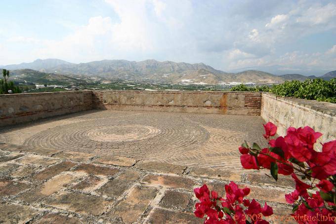 Terraço da fortaleza de frente para a Sierra Nevada, Salobrena - Espanha, Andaluzia