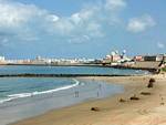 Vistas panorâmicas sobre as praias, Cadiz, Espanha.