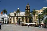Plaza de la Catedral, Cadiz, Espanha.
