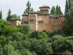 Vista da Alcazaba de callejon del Nino Reyo, Granada, Espanha.