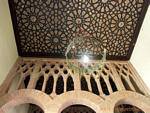 Teto de estilo mourisco no Museo de Las Artes Populares y Costumbres, Sevilha, Espanha.