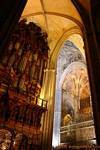 Vista dos tubos de órgão, Catedral de Sevilha, Espanha.