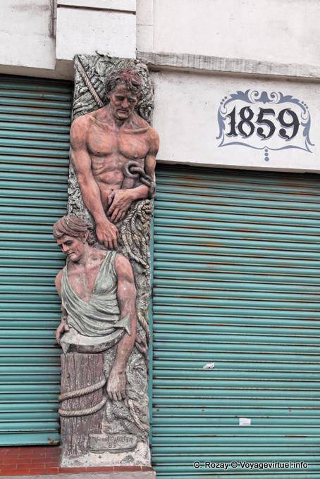 Escultura Av. Dom Pedro de Mendoza, La Boca, em Buenos Aires - Argentina