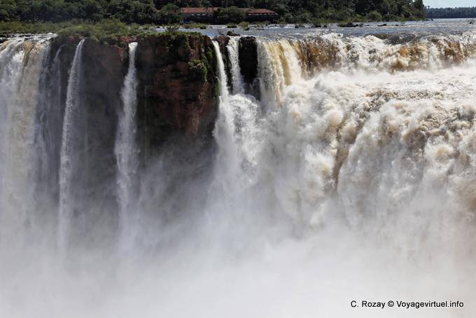 Parte superior de quedas lado do brasileiro, Puerto Iguazu Cataratas - Argentina