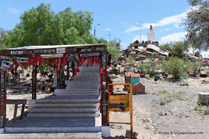Passos em direção à colina de Vallecito, Difunta Correa Argentina - Argentina