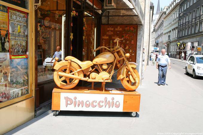 Augustinerstrasse Pinocchio - Viena - Austria
