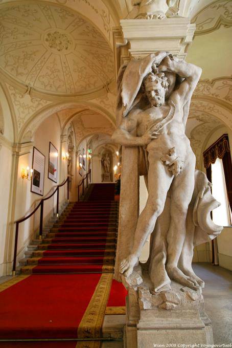Freyung, Kinski Palace, escadas negligencia - Viena - Austria