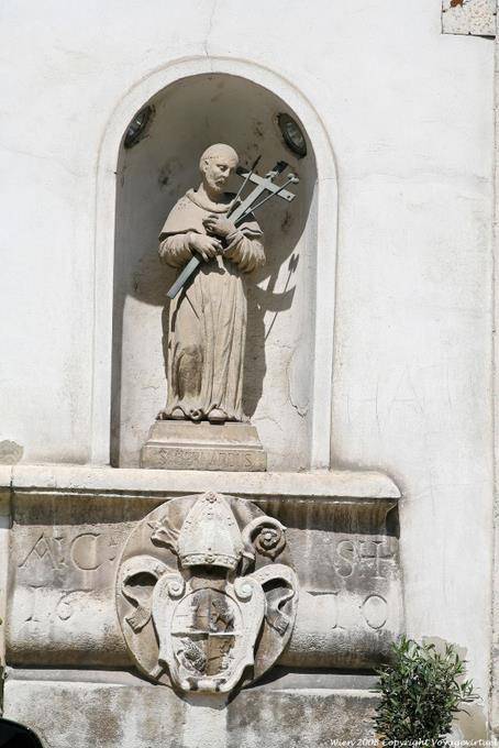 Heiligenkreuzerhof Kloster pequena estátua de St. - Viena - Austria