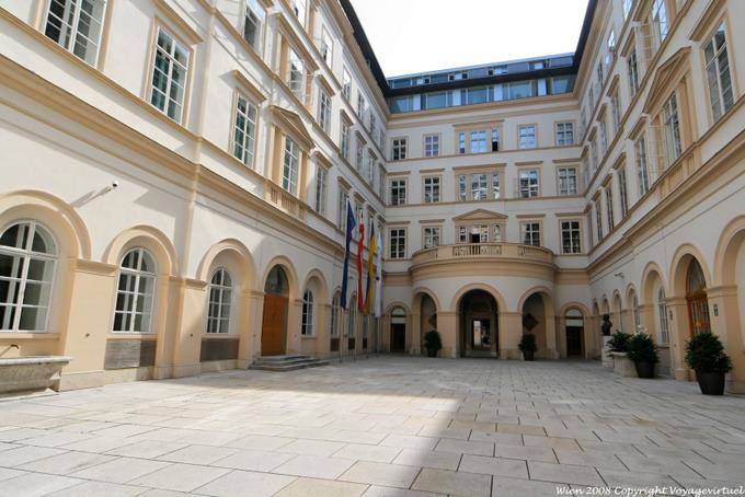 Courtyard, Herrengasse Landhaus Alte Palais Niederosterreich - Viena - Austria