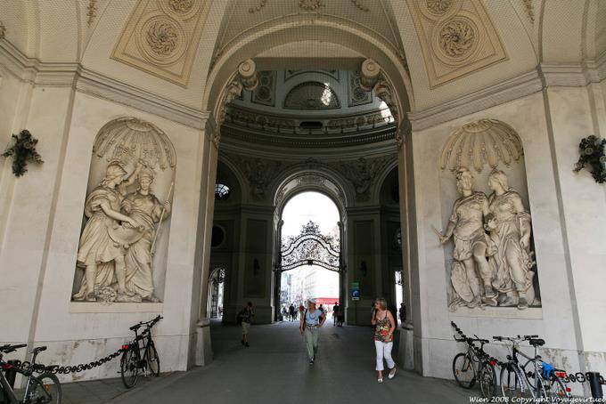 Hofburg, entrada para o Spanische Reitschule - Viena - Austria