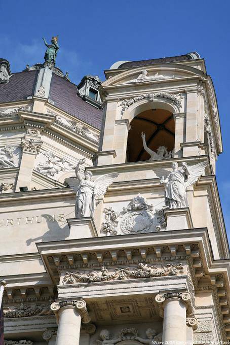 Museu Kunsthistoriches, decoração frontal direita - Viena - Austria