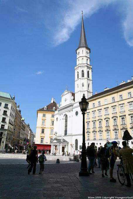 Michaelerkirche - Viena - Austria