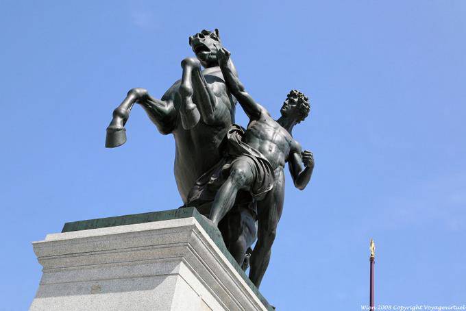 Parlament, Rossebandiger, treinador de cavalos, Bronze Josef Lax - Viena - Austria