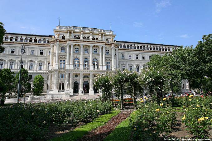 Schmerling Platz Justizpalast - Viena - Austria
