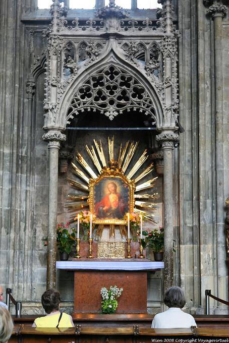 Stephansdom, der Herz Jesu Altar - Viena - Austria