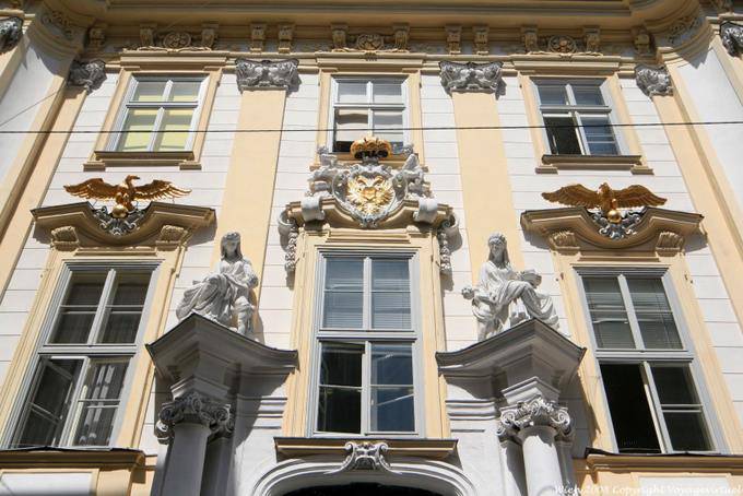 Wipplingerstrasse, Altes Rathaus, Eagles fachada - Viena - Austria