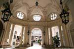 Freyung, Kinski Palace, cúpula e colunas na entrada, Viena - Austria.