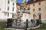 Jodok Fink Platz, Piaristenkirche, coluna Zoom Maria Treu, Viena - Austria.