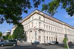 Museu Strasse Justizpalast retrovisor, Viena - Austria.