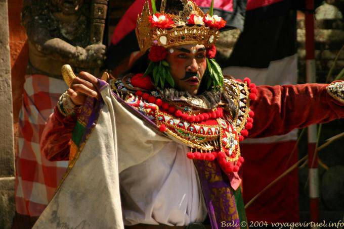 Kriss dançar Bali - Bali