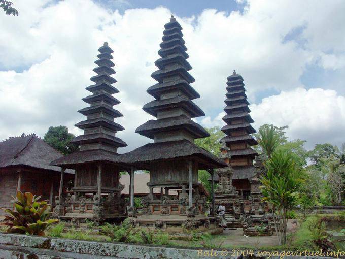 Merus de Pura Taman Ayun Temple Mengwi - Bali