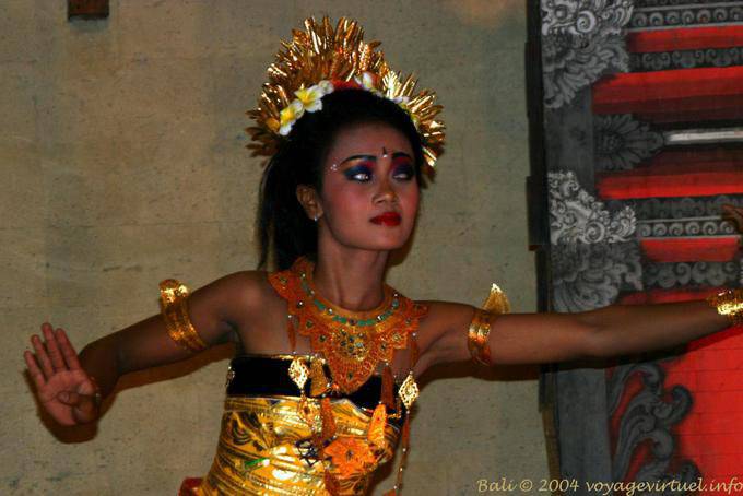 Beleza e graça, dança balinesa, Ramayana dança - Bali
