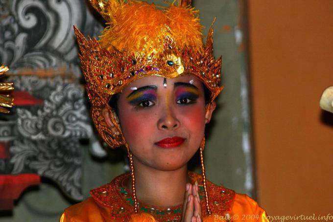 Petição nos olhos, dança balinesa, Nusa Dua - Bali