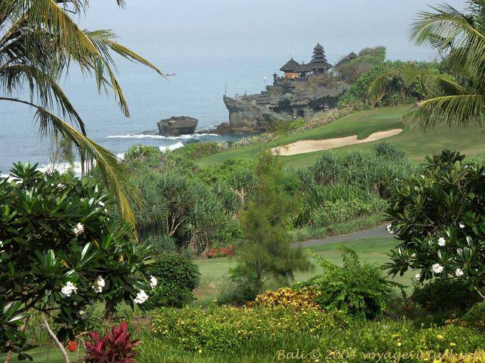 Vue depuis le golf, Tanah Lot Bali 