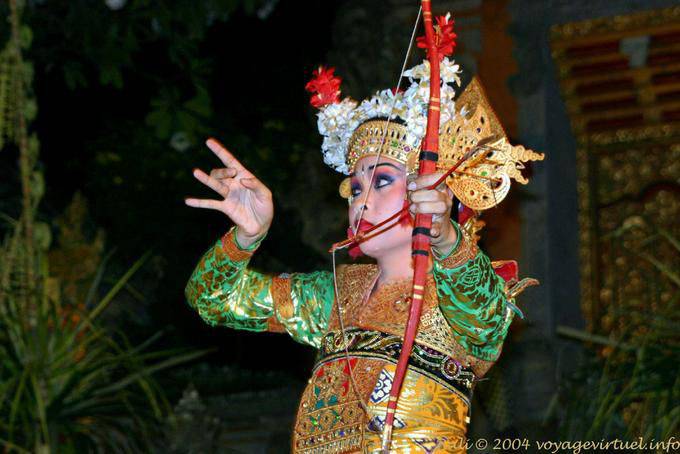 Princesa arco Ubud Barong - Bali