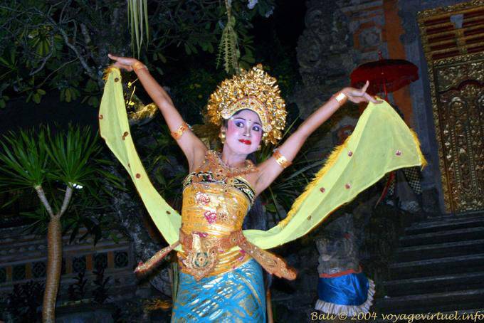 A posturas Legong dança, Ubud - Bali