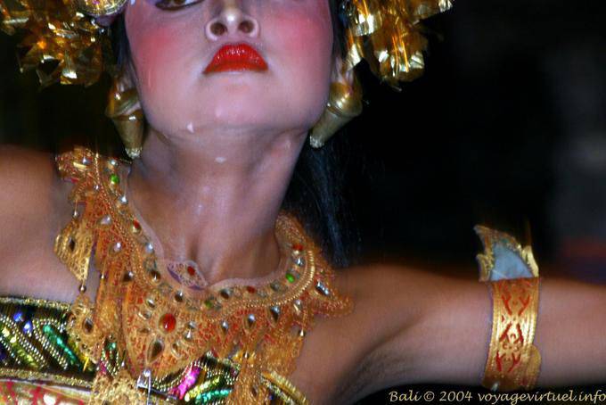 Maquiagem fluindo, Ubud Bali Barong dança - Bali