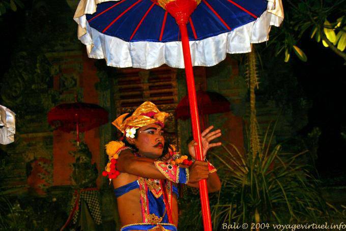 Jogo com guarda-chuva de Bali Barong dançar Ubud - Bali