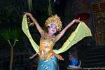 A posturas Legong dança, Ubud, Bali.
