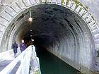 Besançon, o túnel sob o rio Citadelle, França.