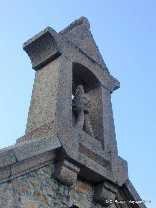 Granite Imp na casa com gárgulas, caminhos Douaniers, Ploumanac'h, Brittany - França