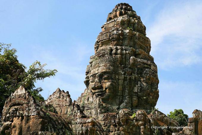 Close-up em uma face do Buddha em um gopura, Banteay Kdei, Angkor, Camboja