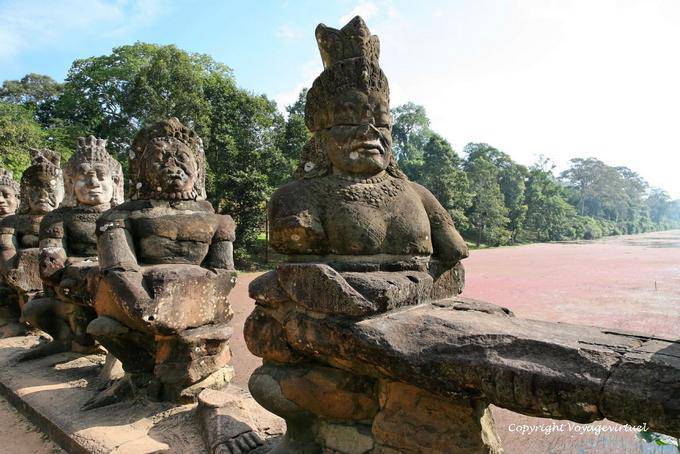 Angkor Thom nagas-grades, Angkor, Camboja