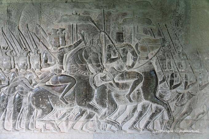 Cavaleiros em suas montarias, Desfile Galeria História, Angkor Wat, Angkor, Camboja